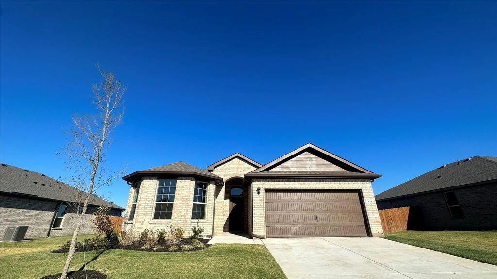 925 Boll Weevil Drive, Cleburne