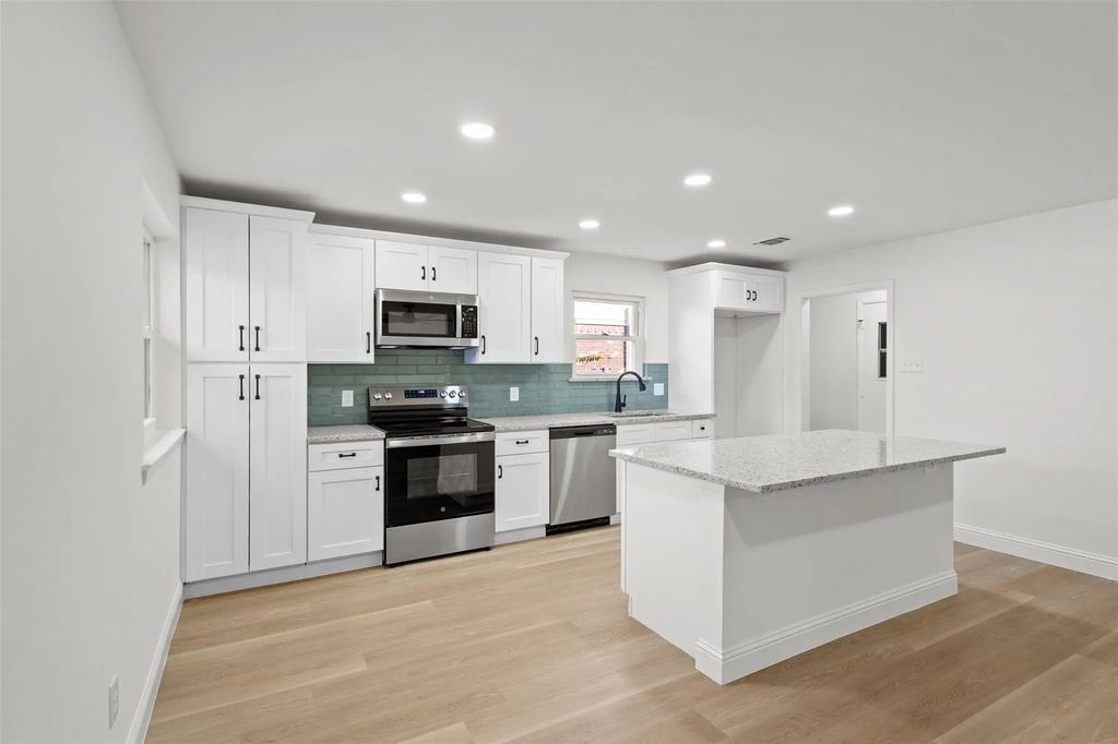 3858 Cartist Drive, Fort Worth
