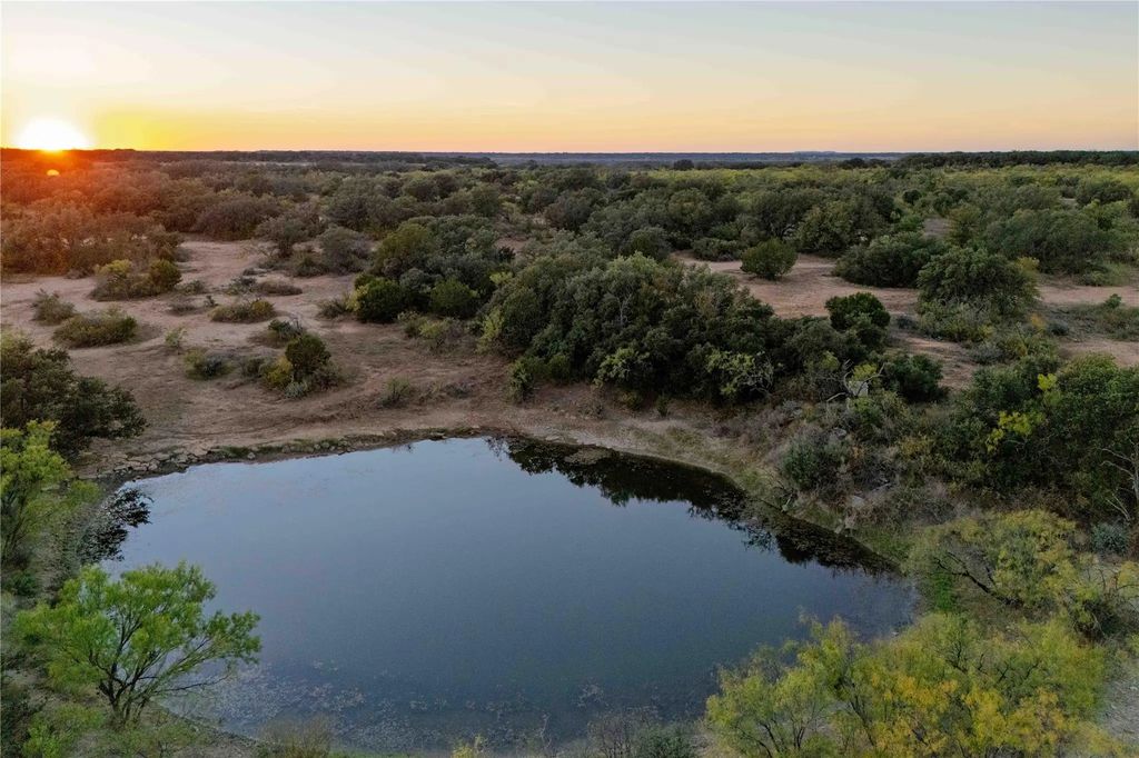 8400 County Road 201, Brownwood