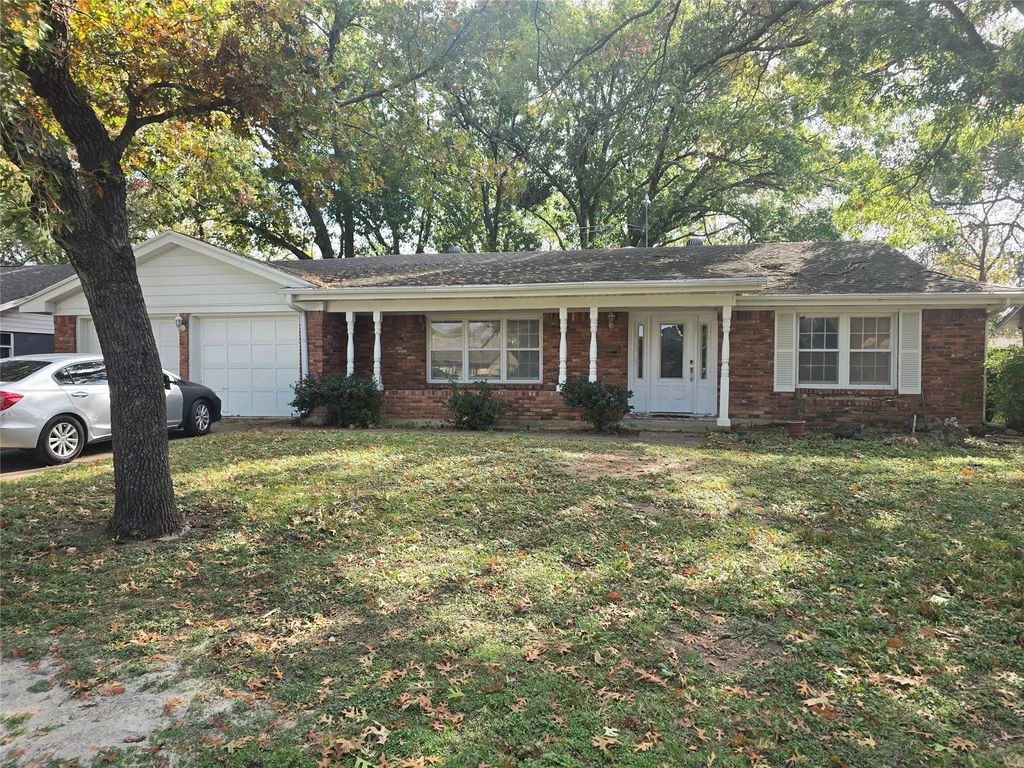 5709 Wedgworth Road, Fort Worth
