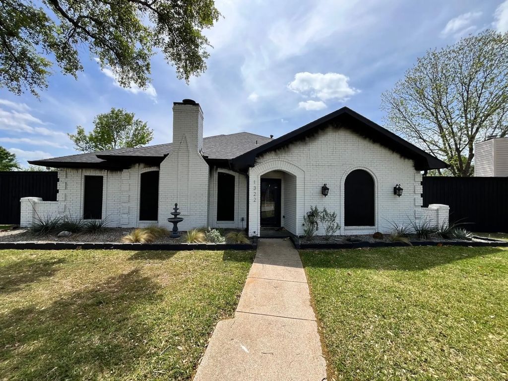 1322 David Drive, Garland