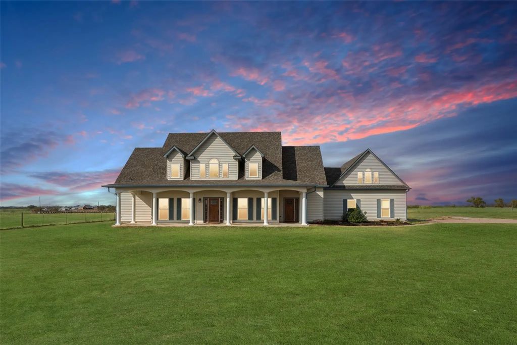 155 N Armstrong Road, Venus