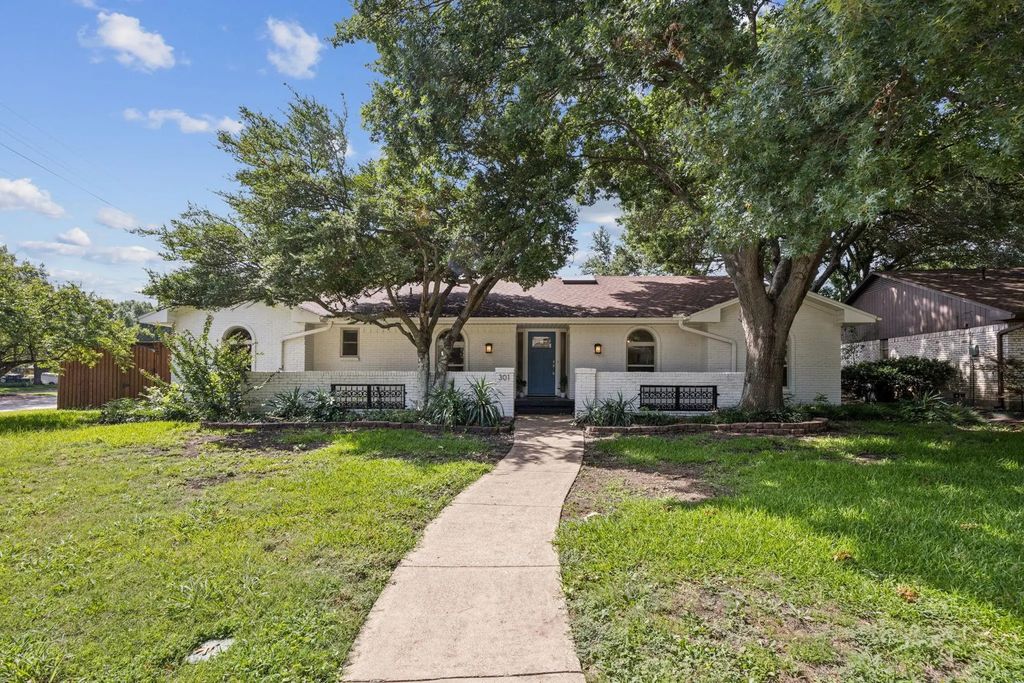 301 Ridgebriar Drive, Richardson