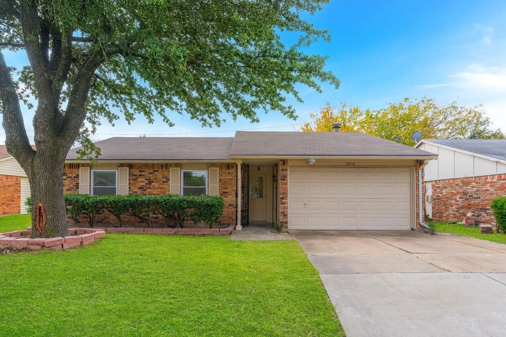 3410 Maple Lane, Rowlett
