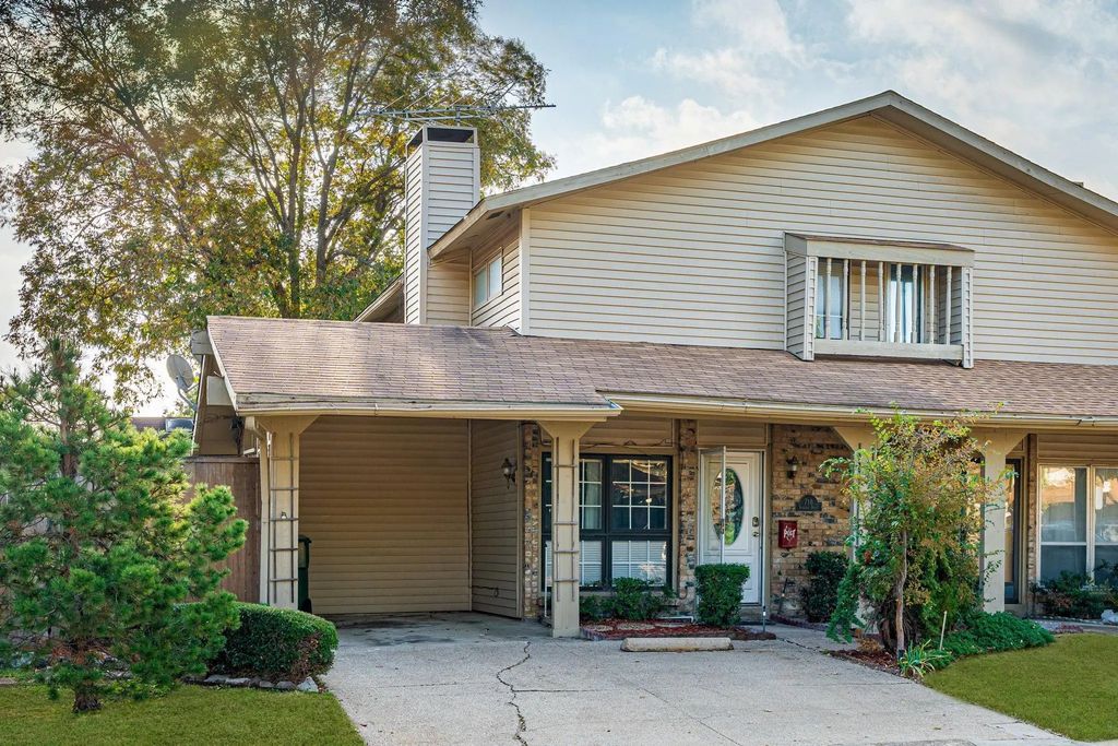 718 Intrepid Drive, Garland