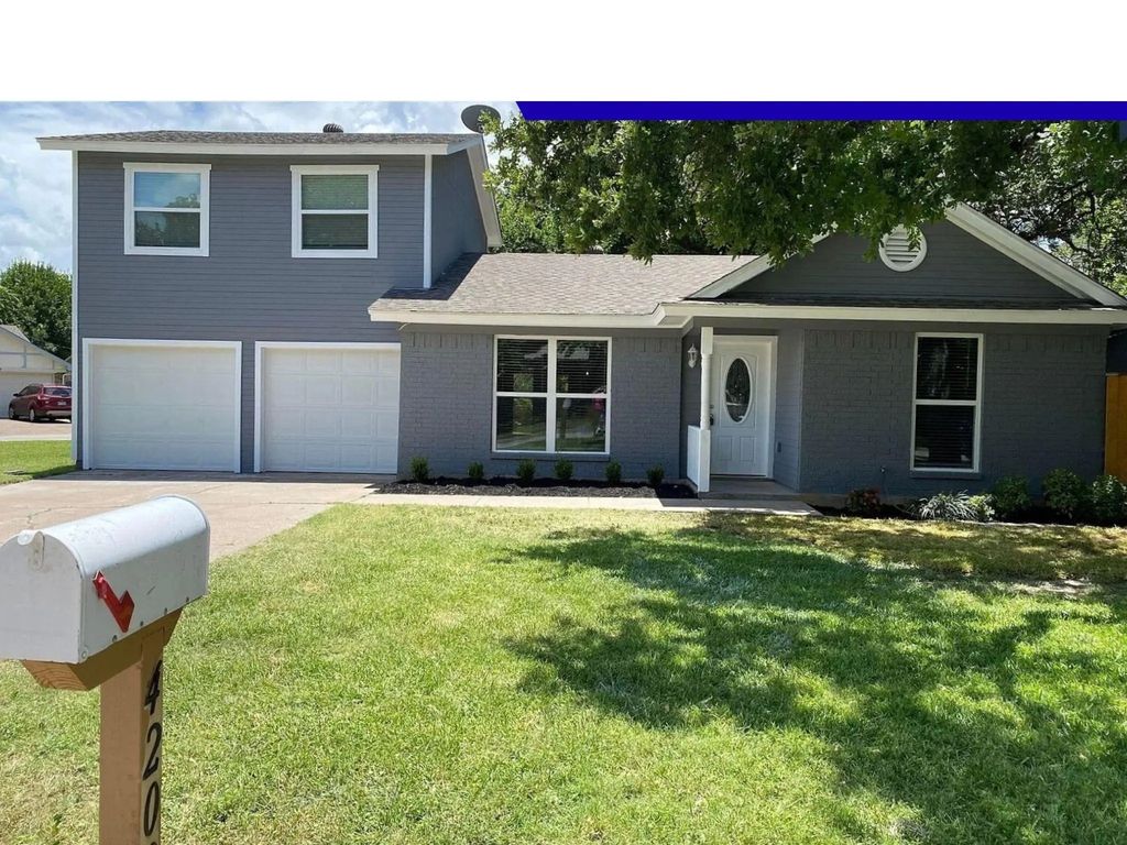 4200 Oak Country Drive, Arlington
