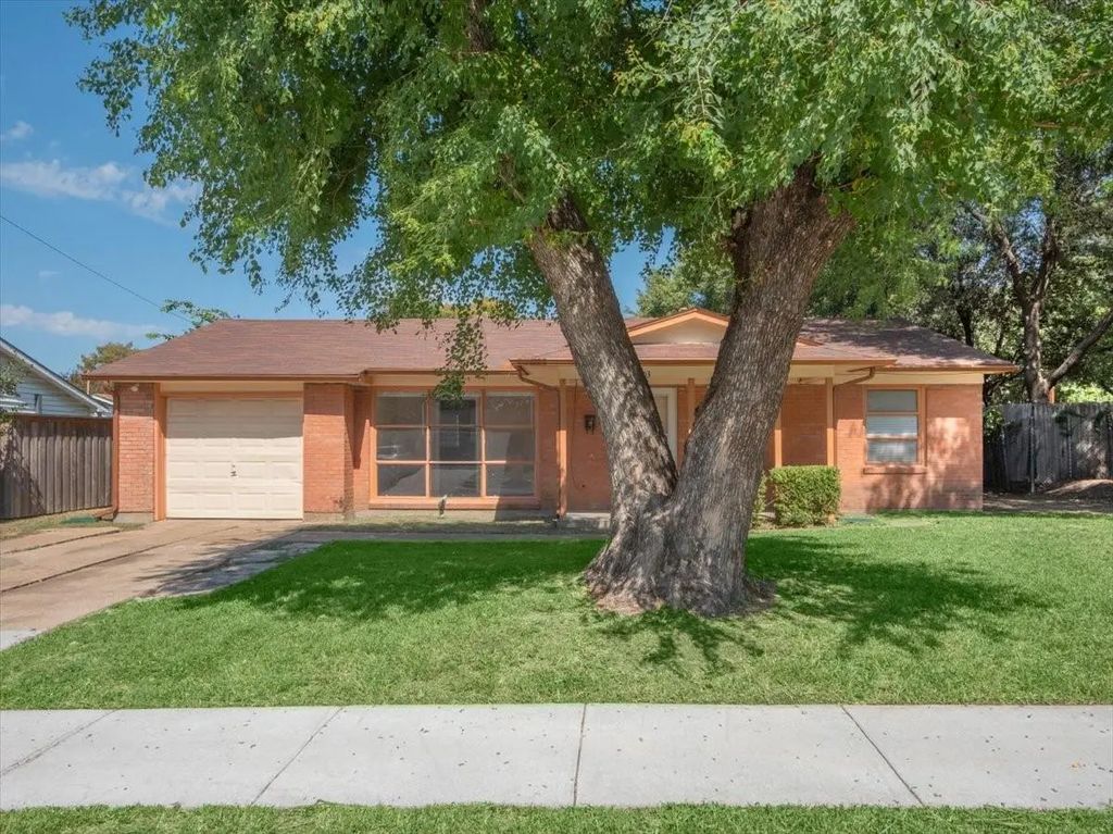 403 Rolando Drive, Garland