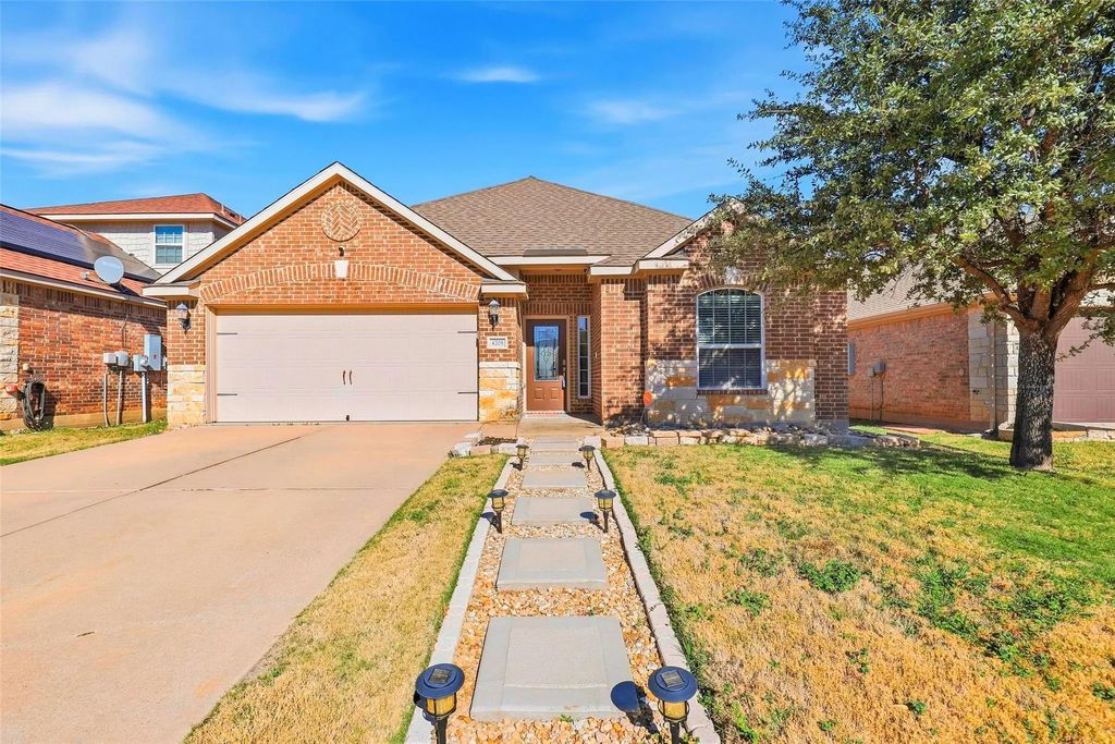 4208 Tower Lane, Crowley