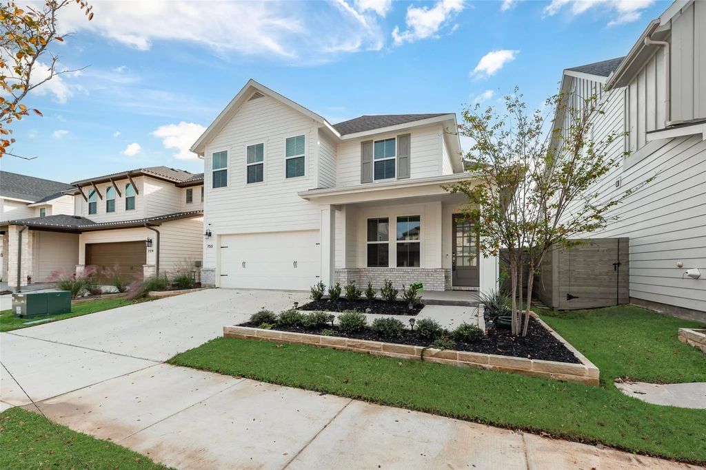 733 Peaceful Lane, Argyle