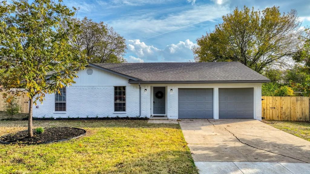 7704 Terry Drive, North Richland Hills