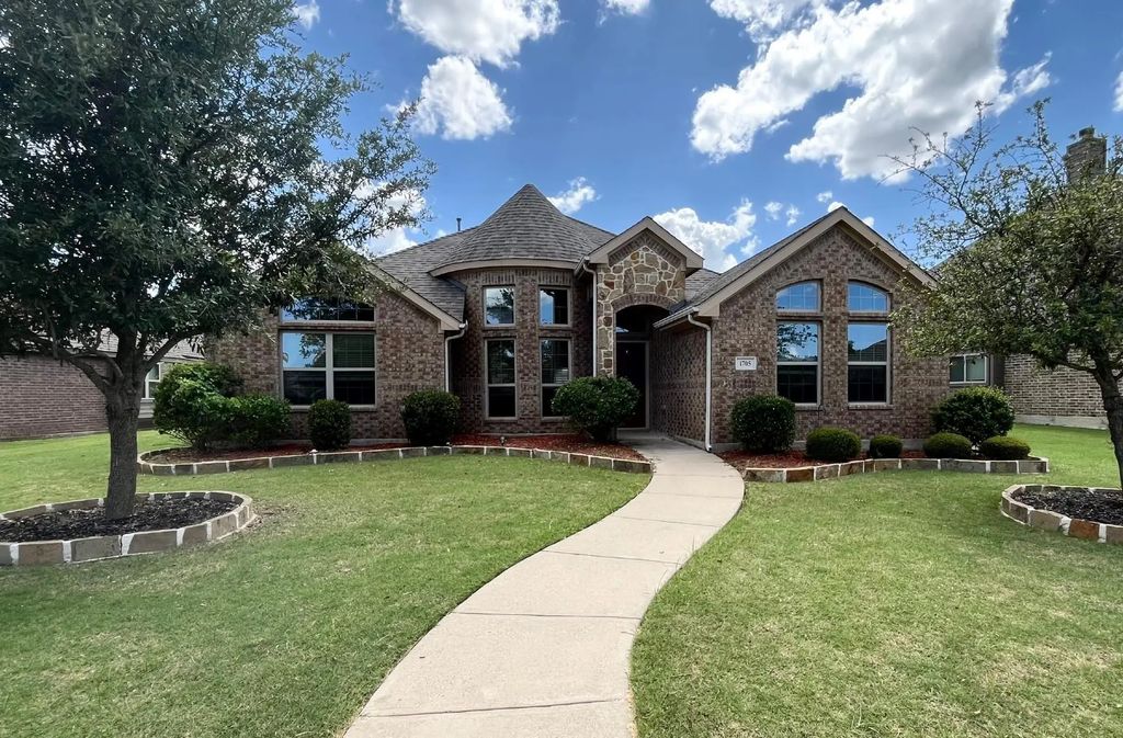 1705 Fair Oaks Lane, Royse City
