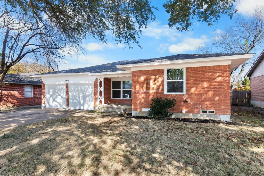 1809 W Birge Street, Sherman