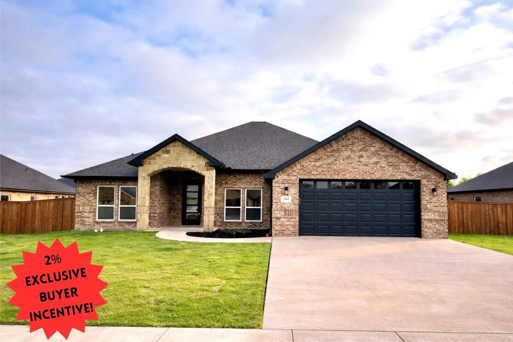 504 Limestone Circle, Mabank