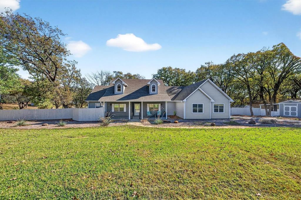 380 Crescent Drive, Pottsboro
