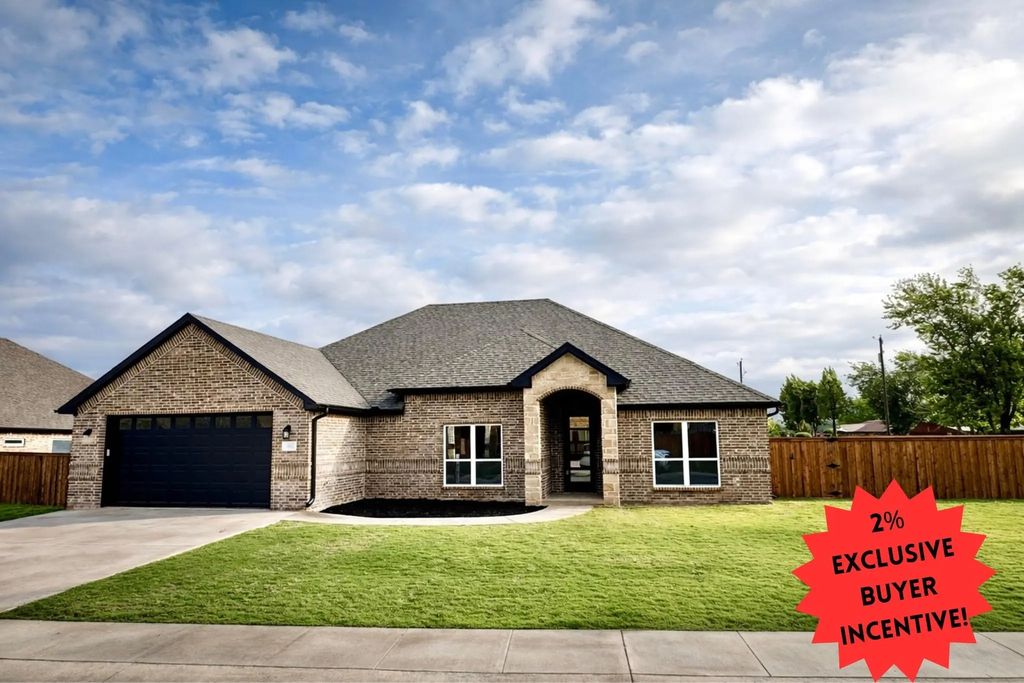 502 Limestone Circle, Mabank