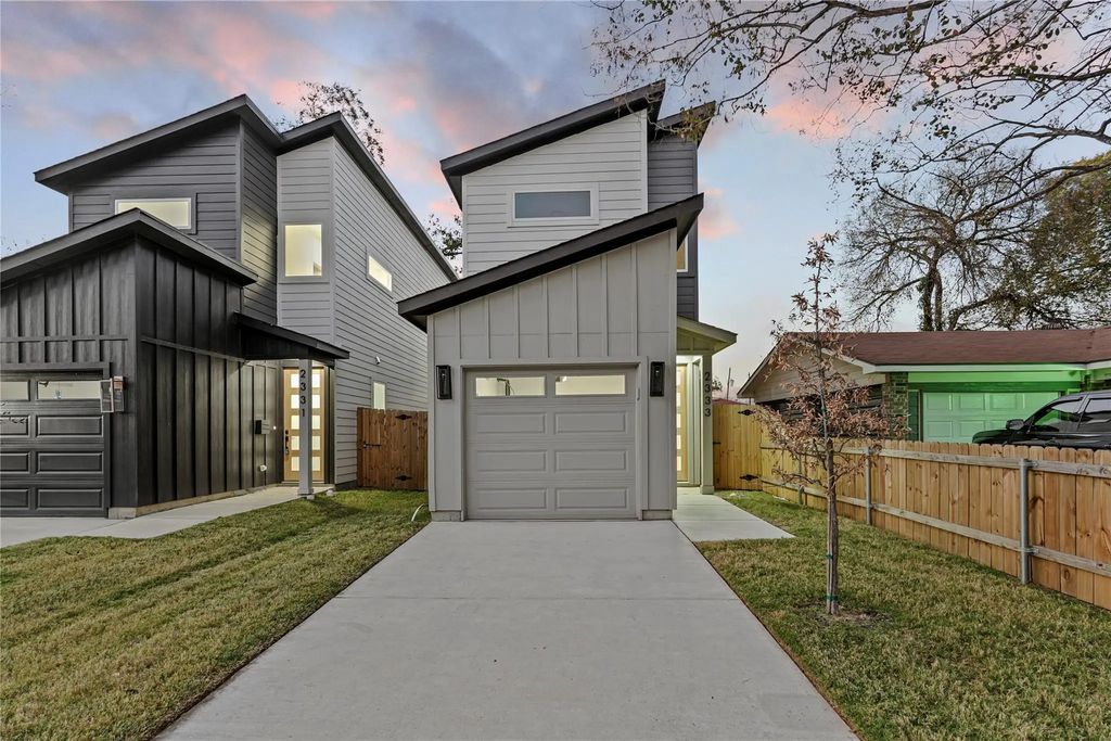 2333 Bethurum Avenue, Dallas