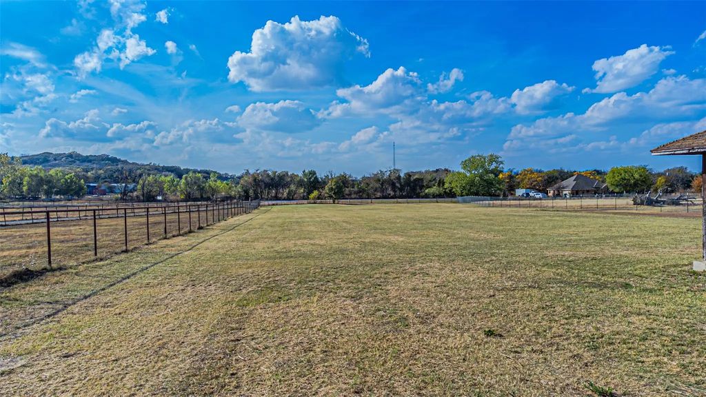 2121 Rock Creek Road, Crowley