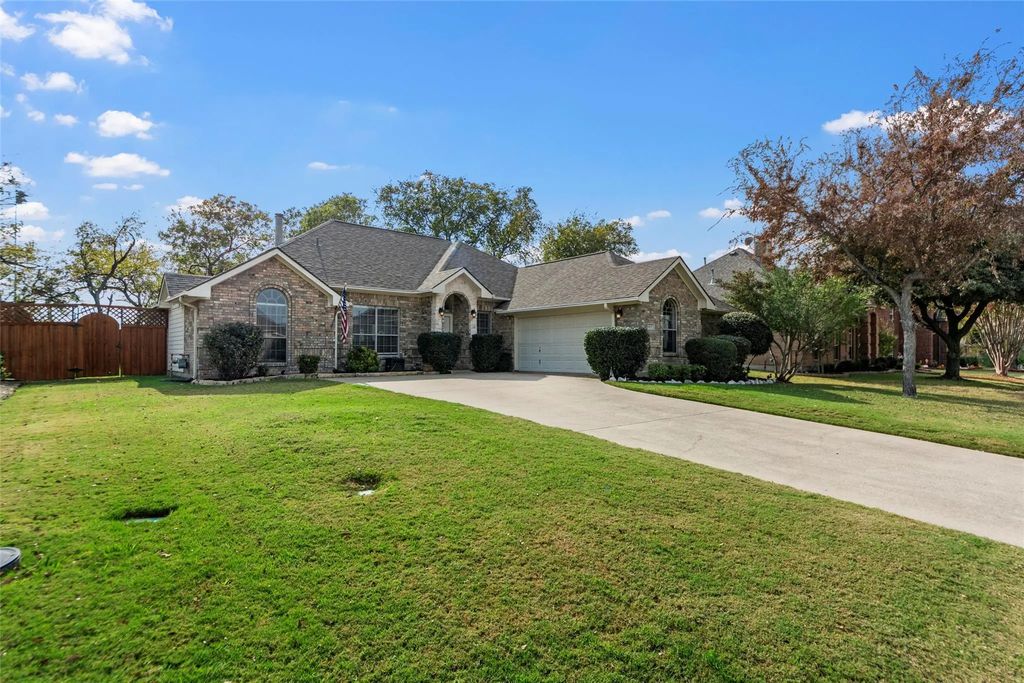 1128 Shell Beach Drive, Little Elm