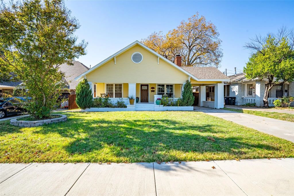1620 Clover Lane, Fort Worth