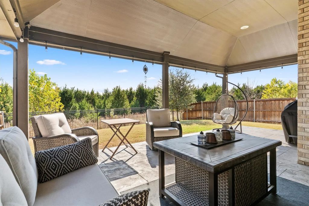 2318 Chapel Cross Lane, Wylie
