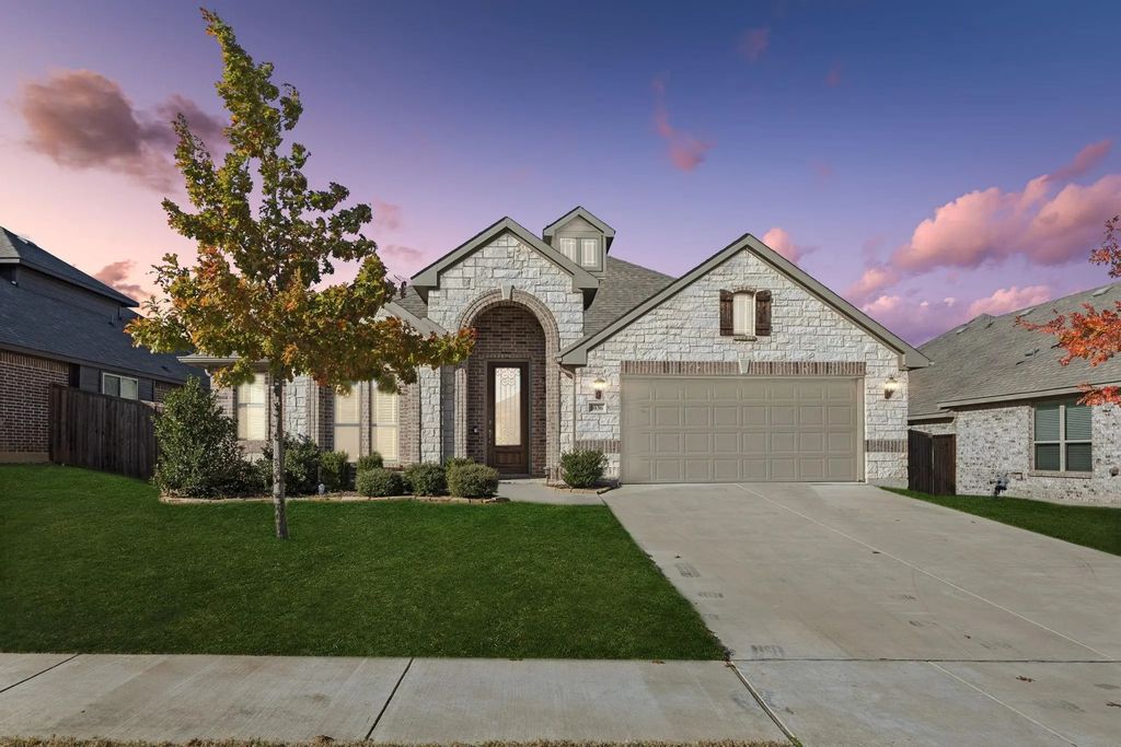 1036 Sandy Hill Road, Burleson