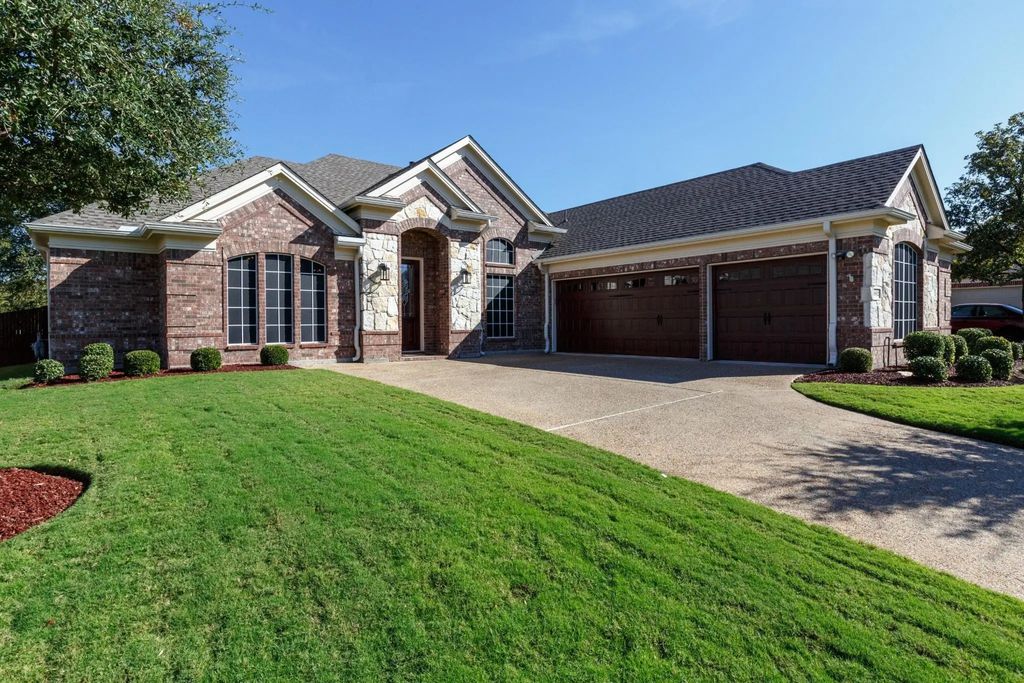 6912 Shady View Court, Sachse