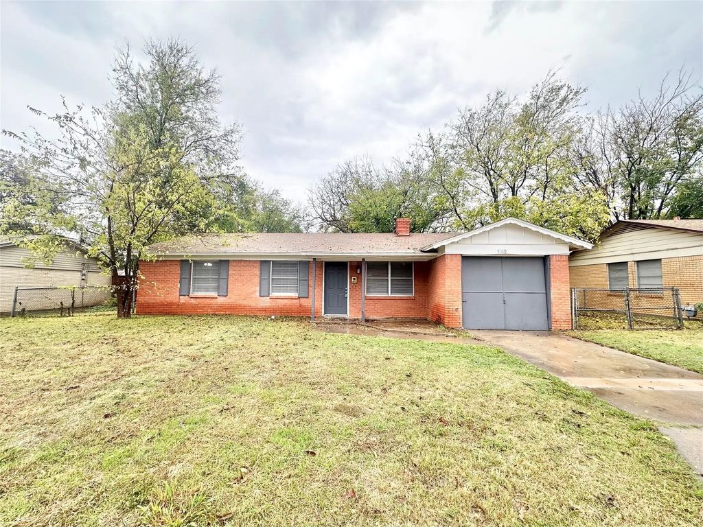 5109 Cloyce Court, North Richland Hills