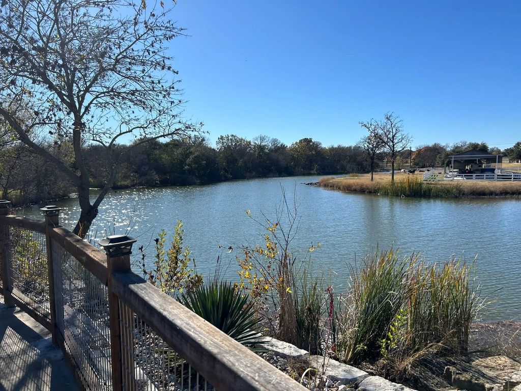 2820 Lucky Pepper Drive, Granbury