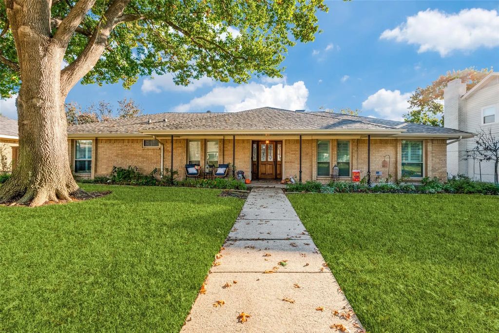 3946 Candlenut Lane, Dallas