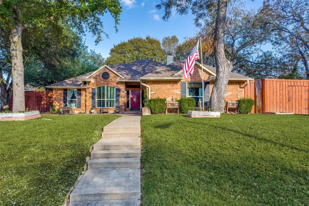 1306 Norfolk Court, Garland