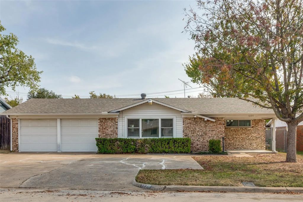 1220 Norwood Drive, Hurst