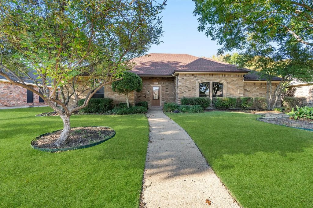 1106 Tahlequah Trail, Carrollton