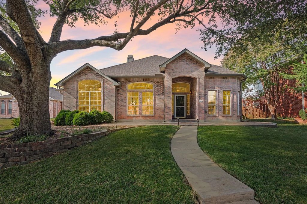 1001 Homestead Trail, Allen