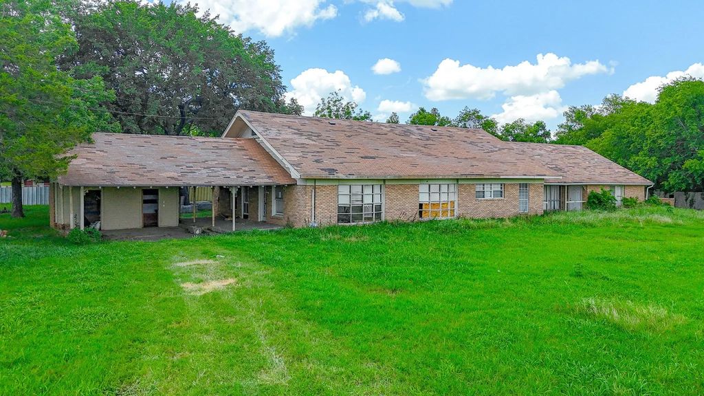 604 W Main Street, Richland