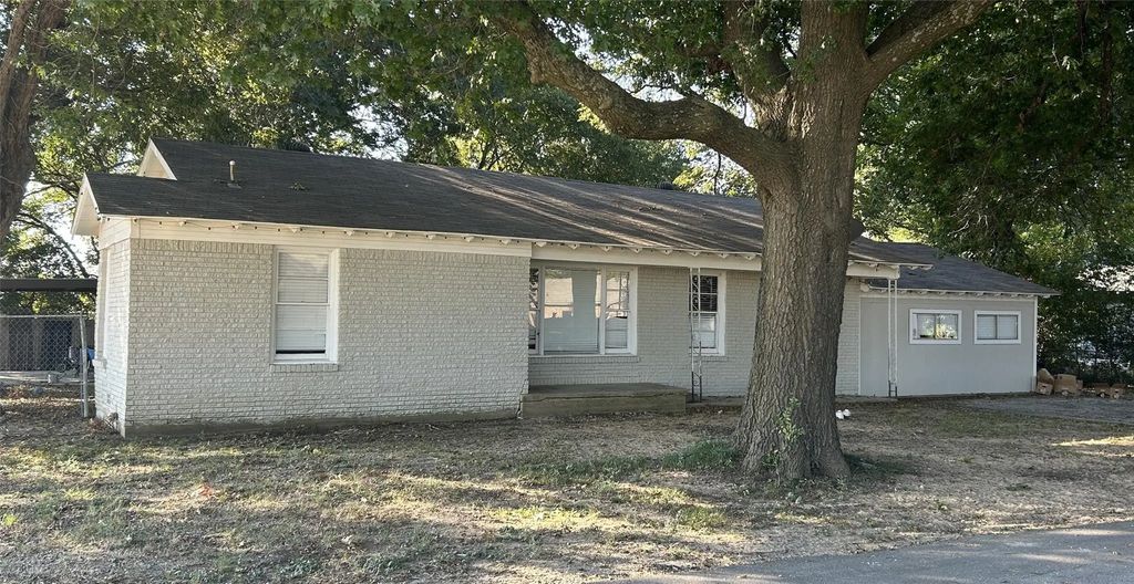 704 Scurlock Street, Grandview