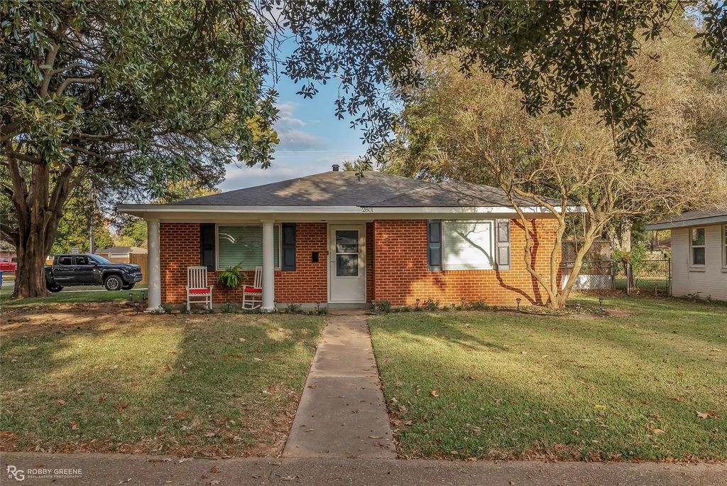 2801 E Cavett Drive, Shreveport