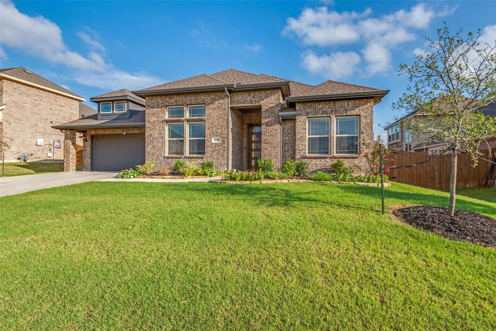 1003 Creekhaven Lane, Mansfield