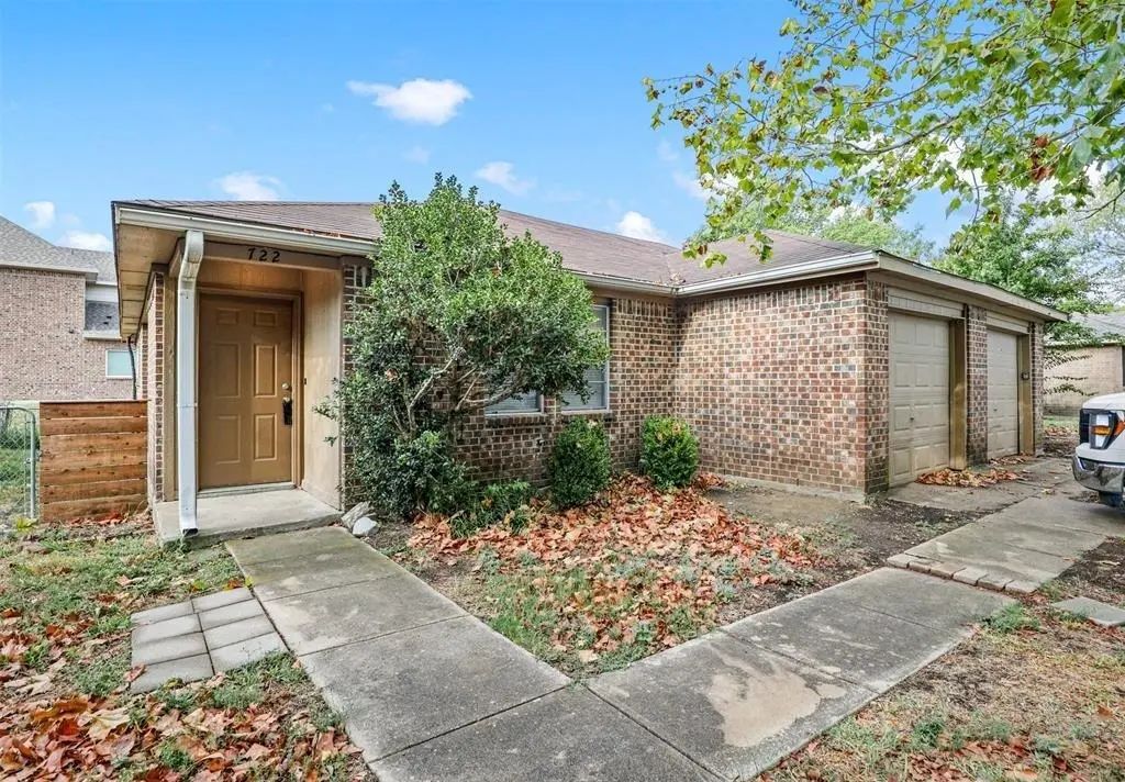 722 Prairie Creek Drive, Princeton