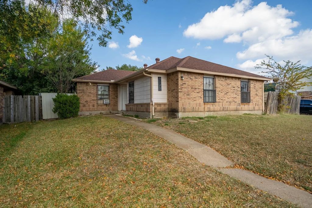 9319 Rutherglen Drive, Dallas
