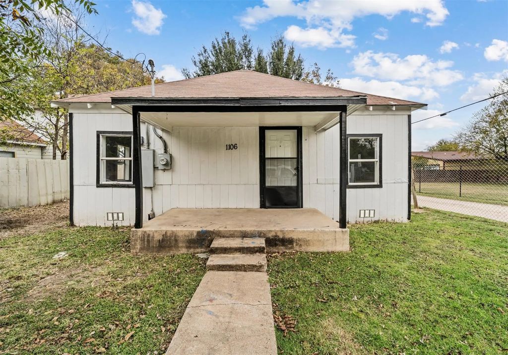 1106 S 15th Street, Waco