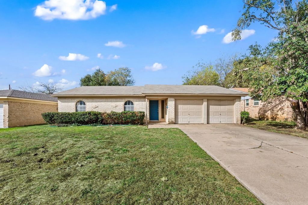 6624 Vega Drive, Fort Worth