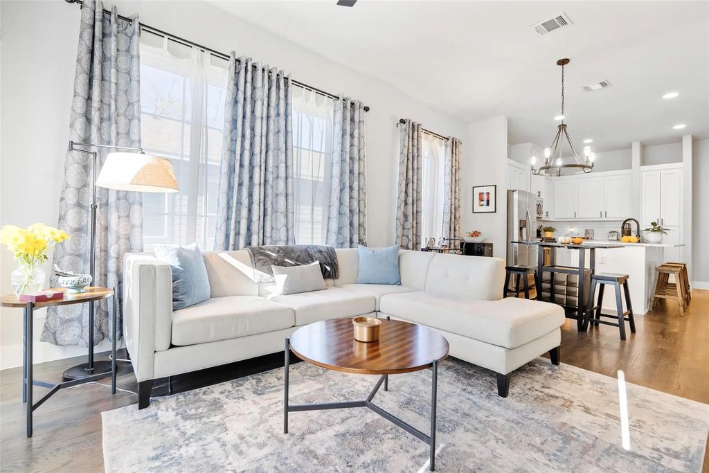 312 N Henderson Avenue 1, Dallas