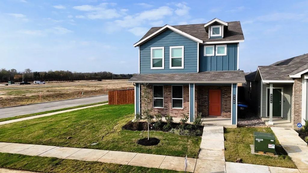 9360 Pear Butte Drive, Fort Worth