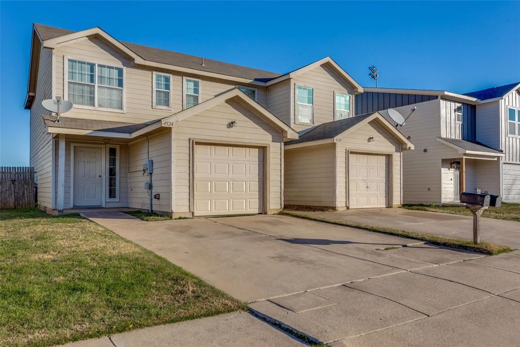 4522 Alamosa Street, Fort Worth