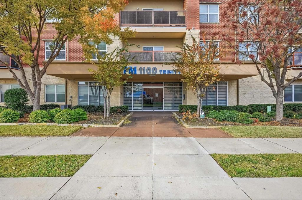 1100 W Trinity Mills Road 4019, Carrollton