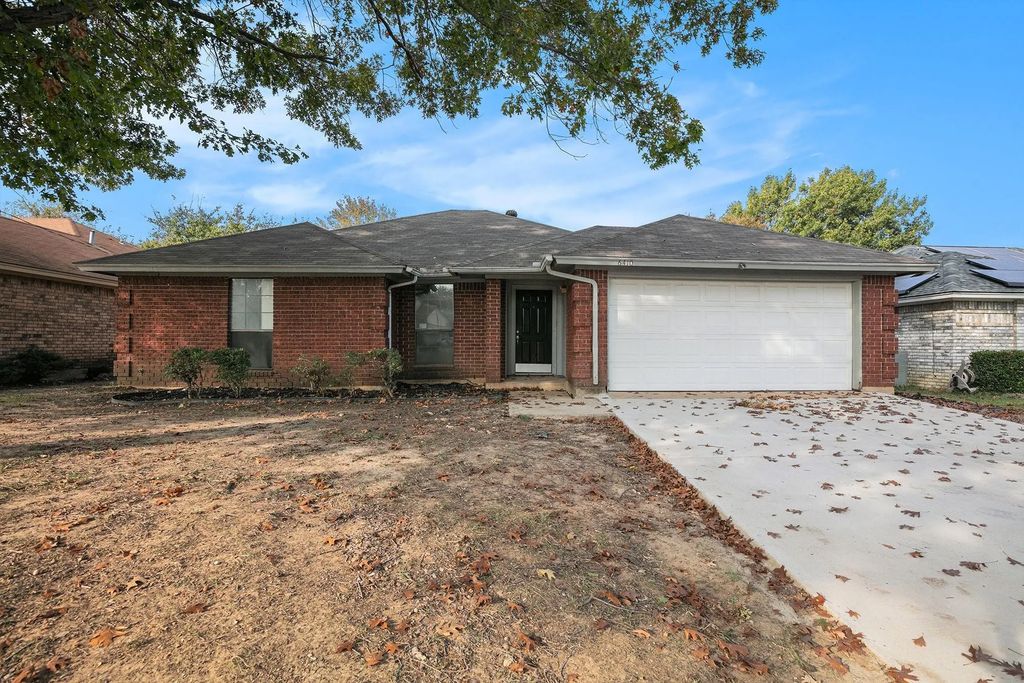 6410 Running Creek Drive, Arlington