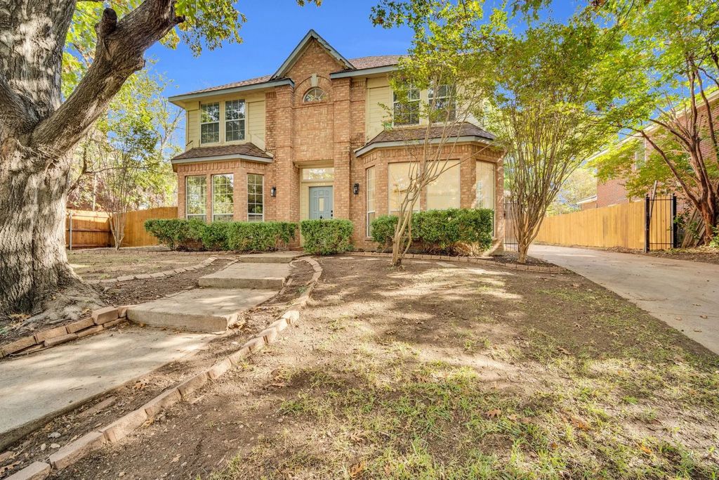 7609 Grassland Drive, Fort Worth