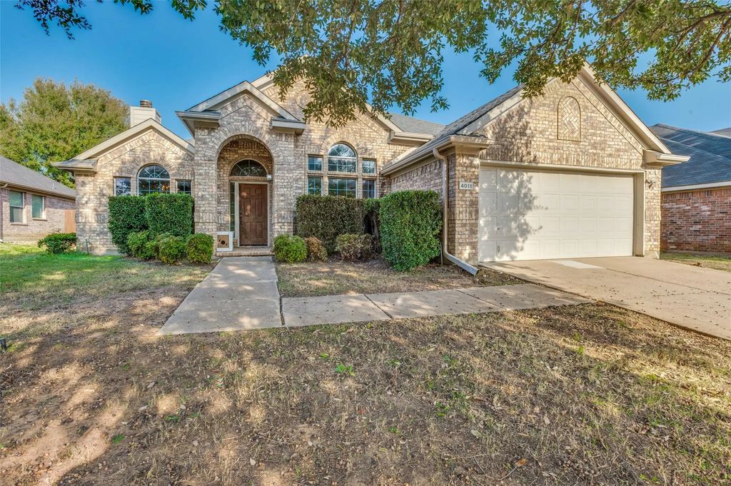 4011 Alamo Drive, Mansfield