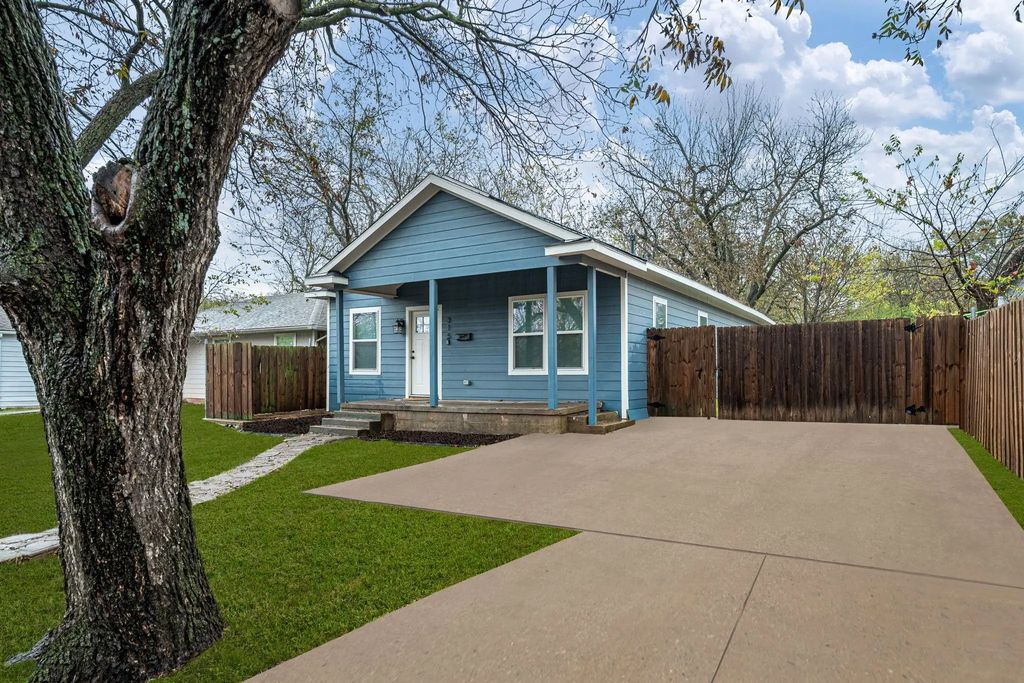 315 N Carr Avenue, Sherman