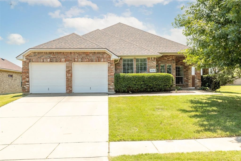5739 Derek Way, Grand Prairie